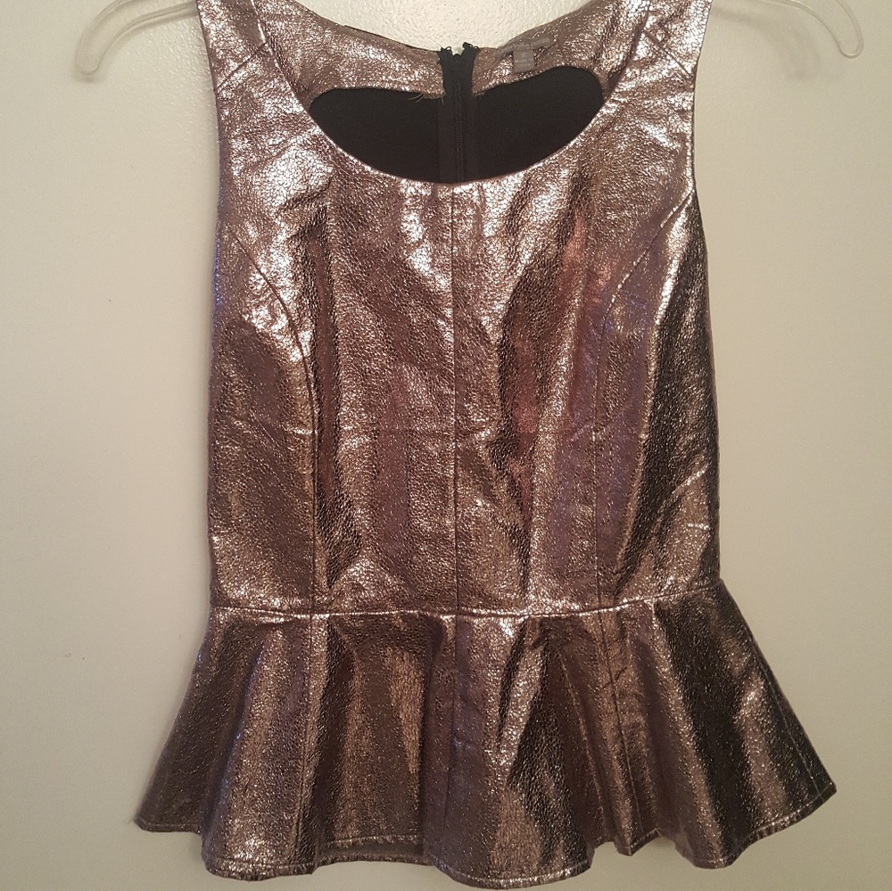 Women's Top